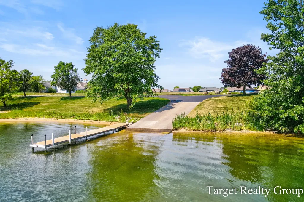 1705 N Bay Drive Georgetown Charter Township MI 49426