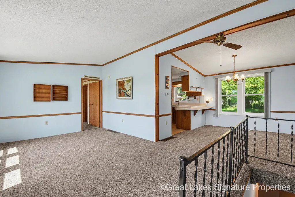 618 E Benton Street Greenville City MI 48838