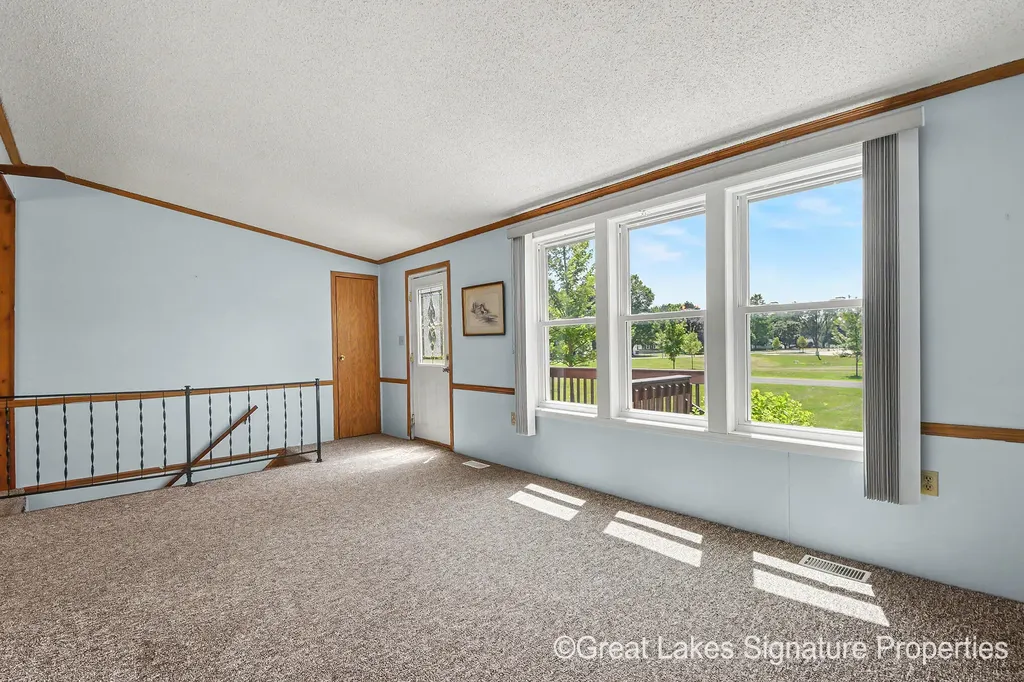 618 E Benton Street Greenville City MI 48838