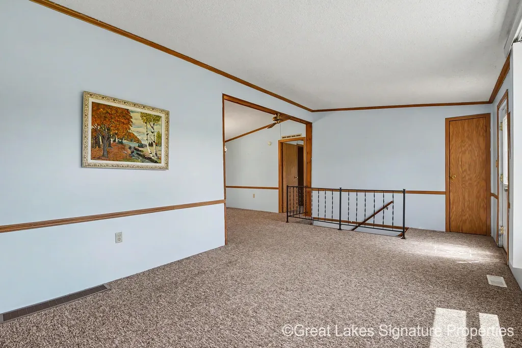 618 E Benton Street Greenville City MI 48838