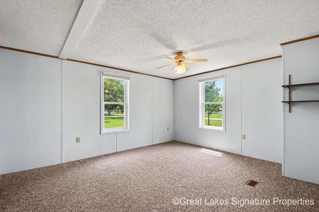 618 E Benton Street Greenville City MI 48838