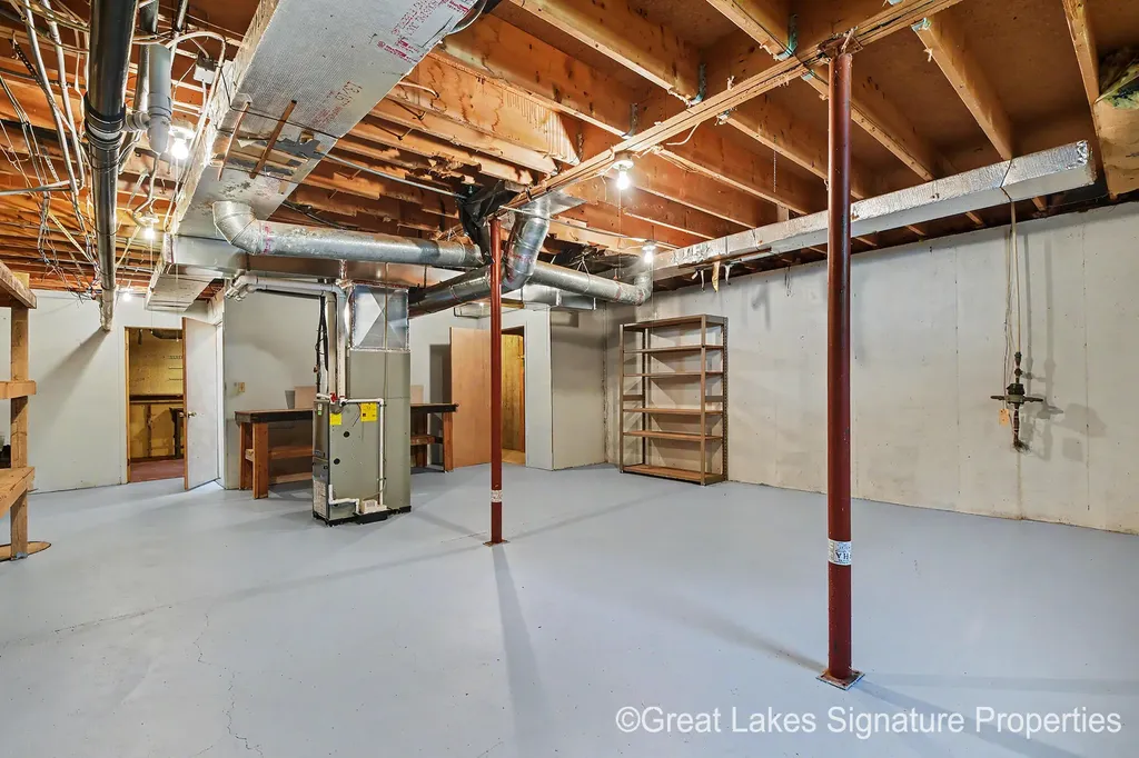 618 E Benton Street Greenville City MI 48838
