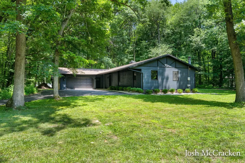 8770 Jewell NE Algoma Township MI 49321