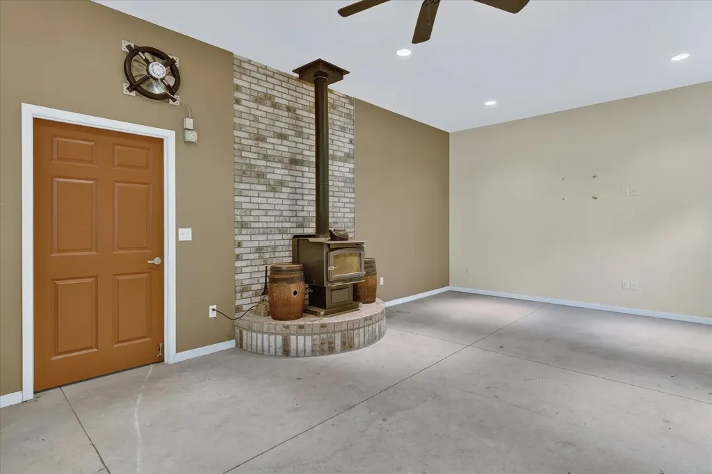 7489 Tiffany Avenue NE Cannon Township MI 49341