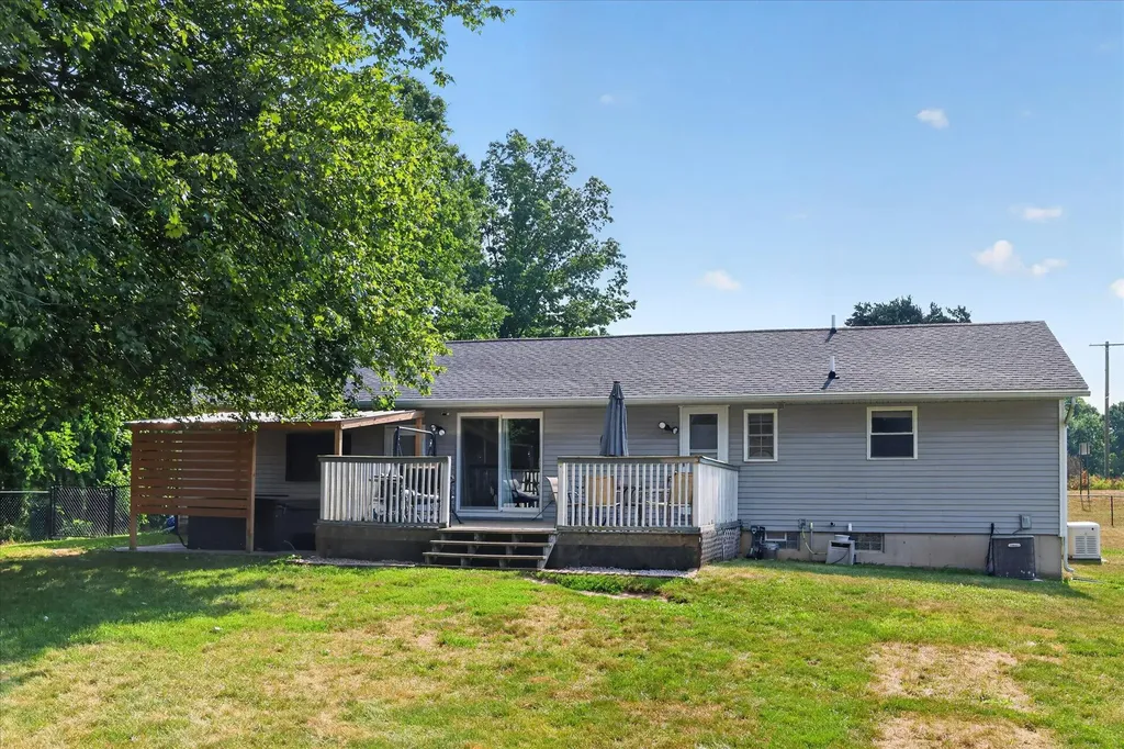 7489 Tiffany Avenue NE Cannon Township MI 49341