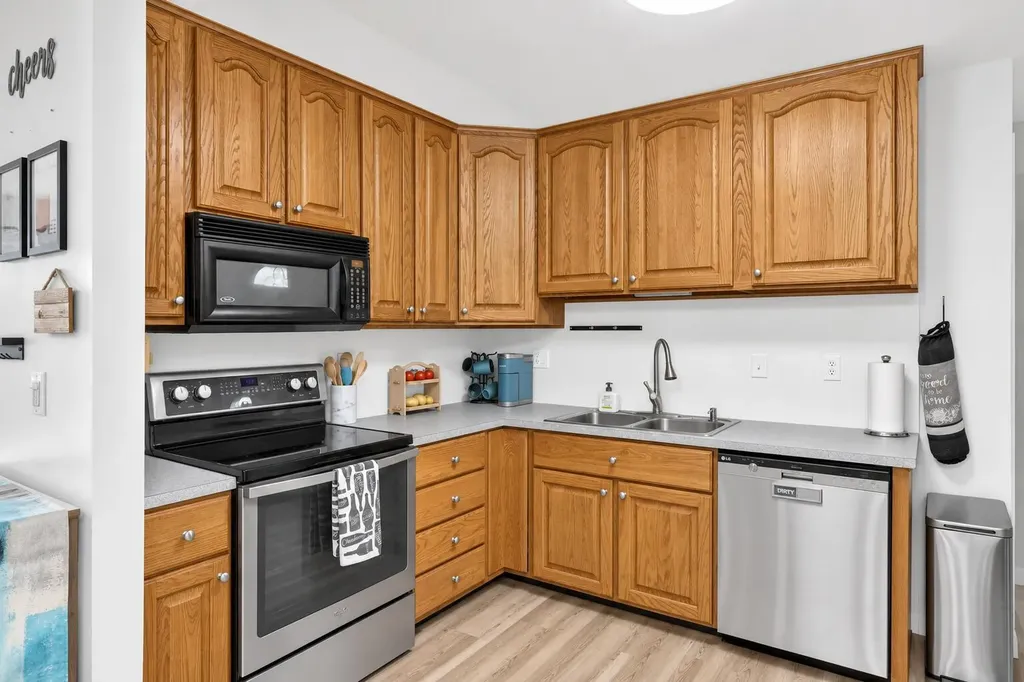 7489 Tiffany Avenue NE Cannon Township MI 49341
