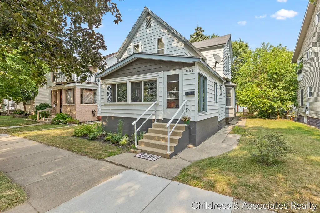 1108 Widdicomb Avenue NW Grand Rapids City MI 49504