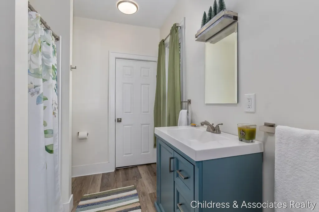 1108 Widdicomb Avenue NW Grand Rapids City MI 49504