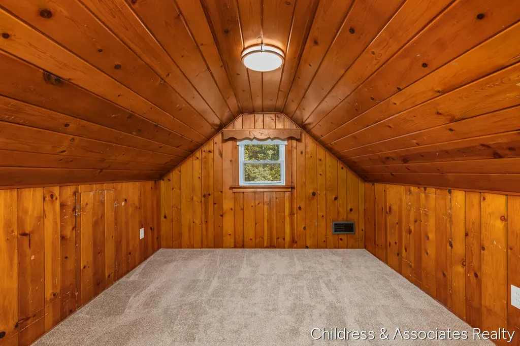 1108 Widdicomb Avenue NW Grand Rapids City MI 49504