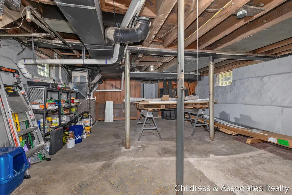 1108 Widdicomb Avenue NW Grand Rapids City MI 49504