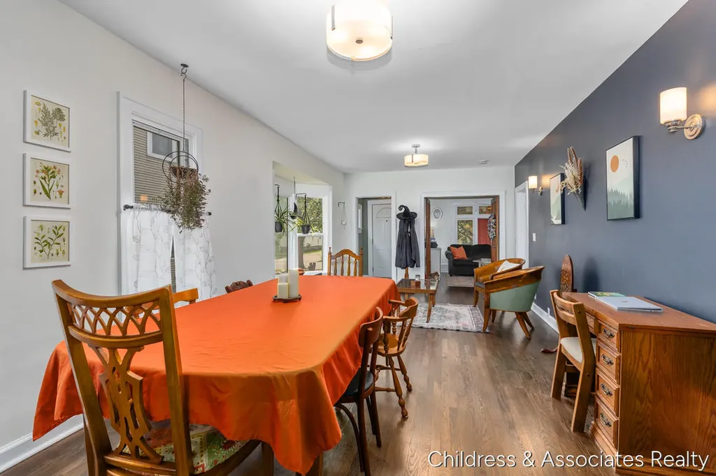 1108 Widdicomb Avenue NW Grand Rapids City MI 49504