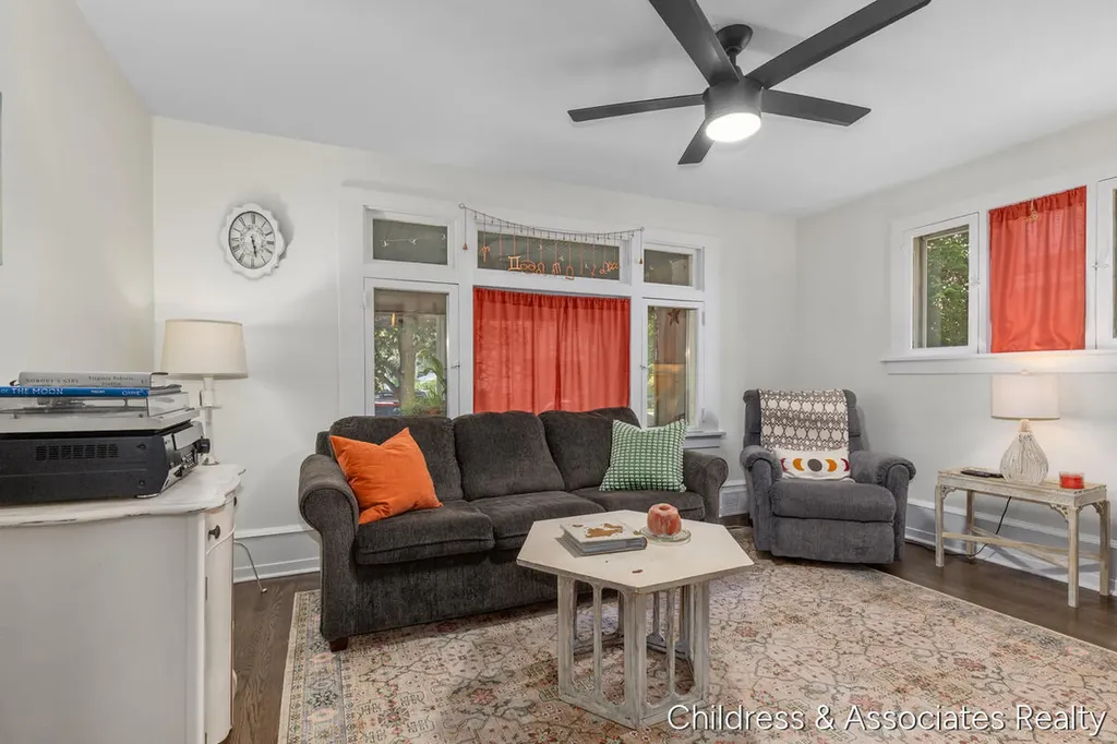 1108 Widdicomb Avenue NW Grand Rapids City MI 49504