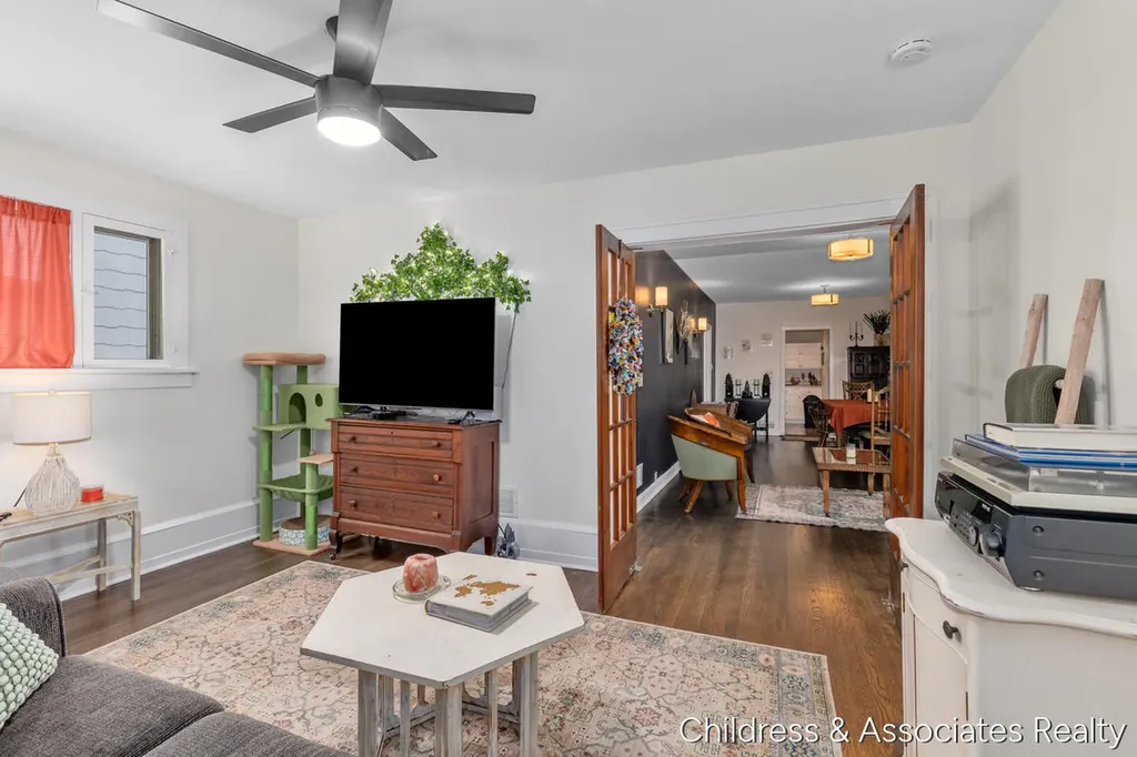 1108 Widdicomb Avenue NW Grand Rapids City MI 49504