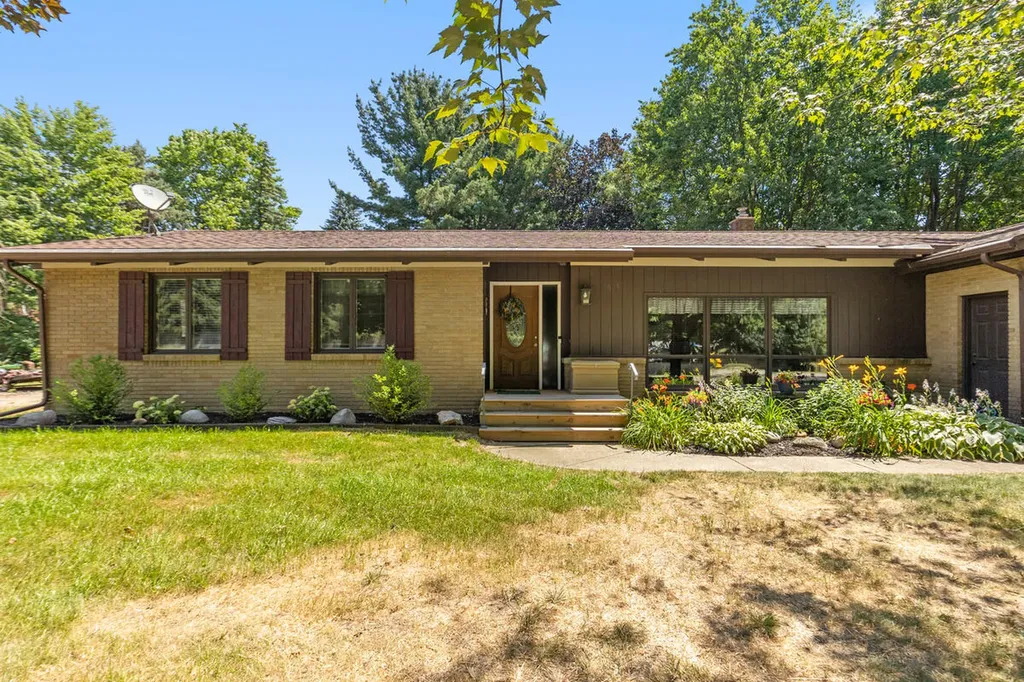 6654 Clyde Park Avenue SW Byron Township MI 49315