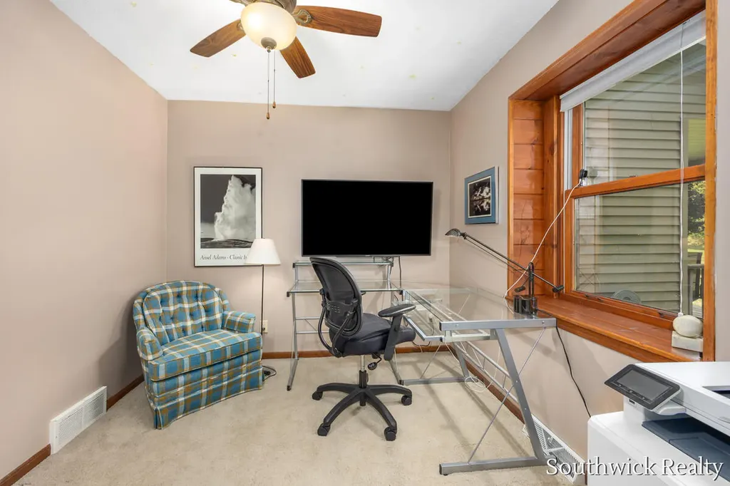 2484 Shadow Lake Court NE Grand Rapids Charter Township MI 49505