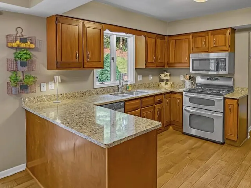 1800 Mont Rue Drive SE Cascade Charter Township MI 49546