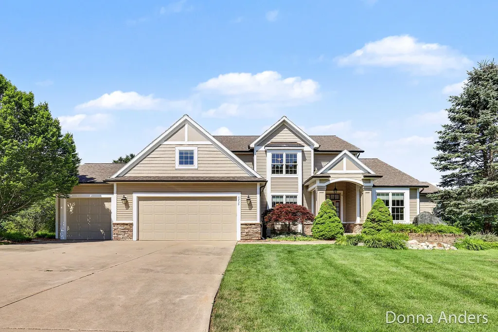 6239 Boulder Ridge Drive NE Plainfield Charter Township MI 49306