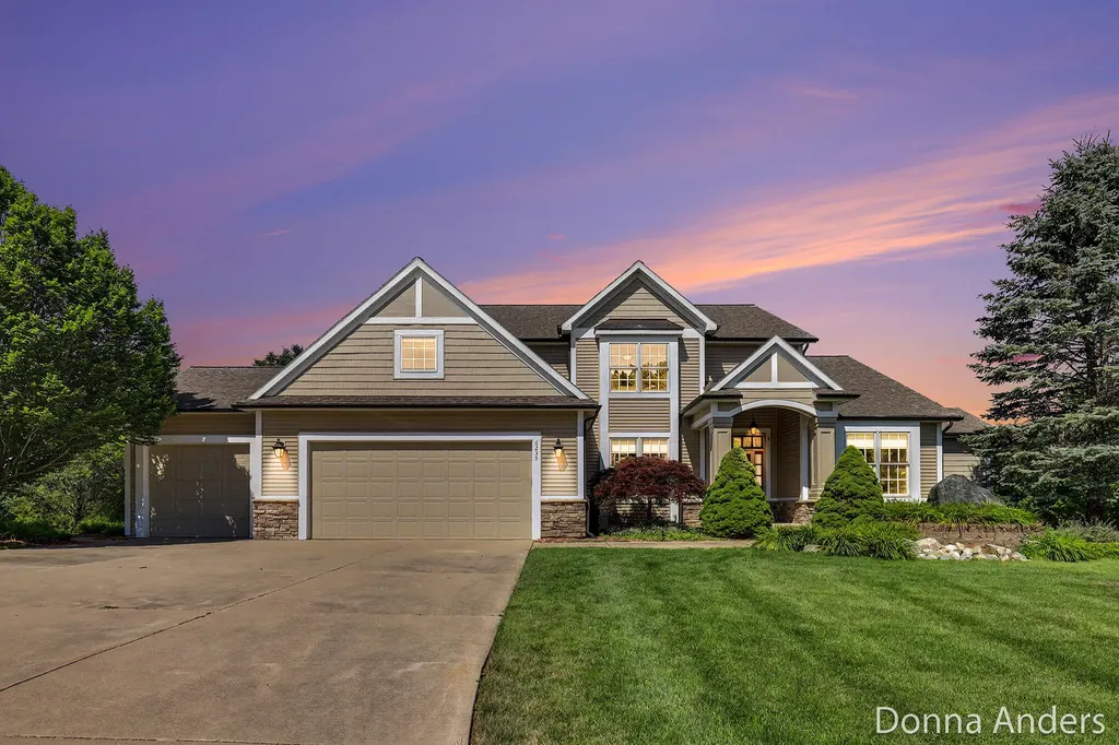 6239 Boulder Ridge Drive NE Plainfield Charter Township MI 49306
