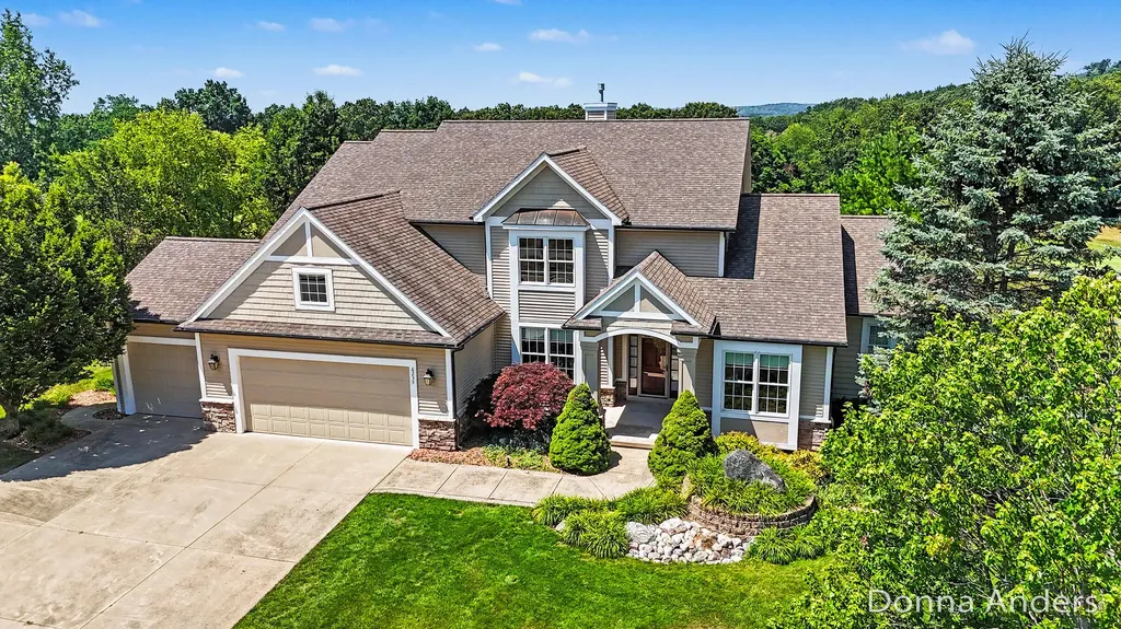 6239 Boulder Ridge Drive NE Plainfield Charter Township MI 49306