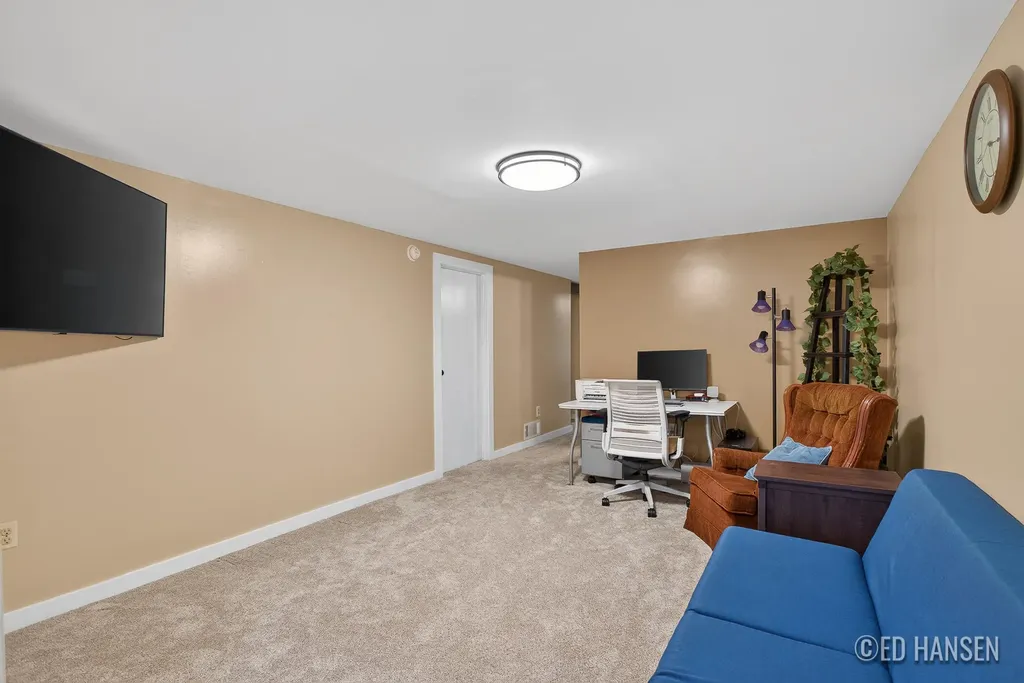138 Lincoln Court Rockford City MI 49341