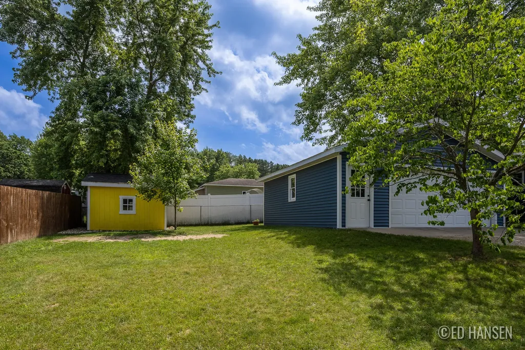 138 Lincoln Court Rockford City MI 49341