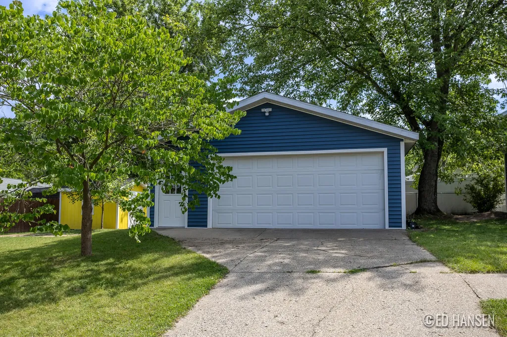 138 Lincoln Court Rockford City MI 49341