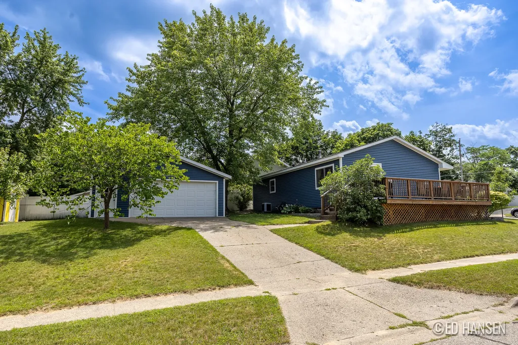 138 Lincoln Court Rockford City MI 49341