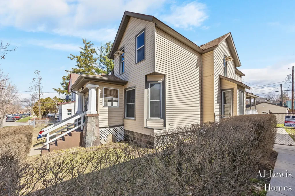 510 La Grave Avenue SE Grand Rapids City MI 49503