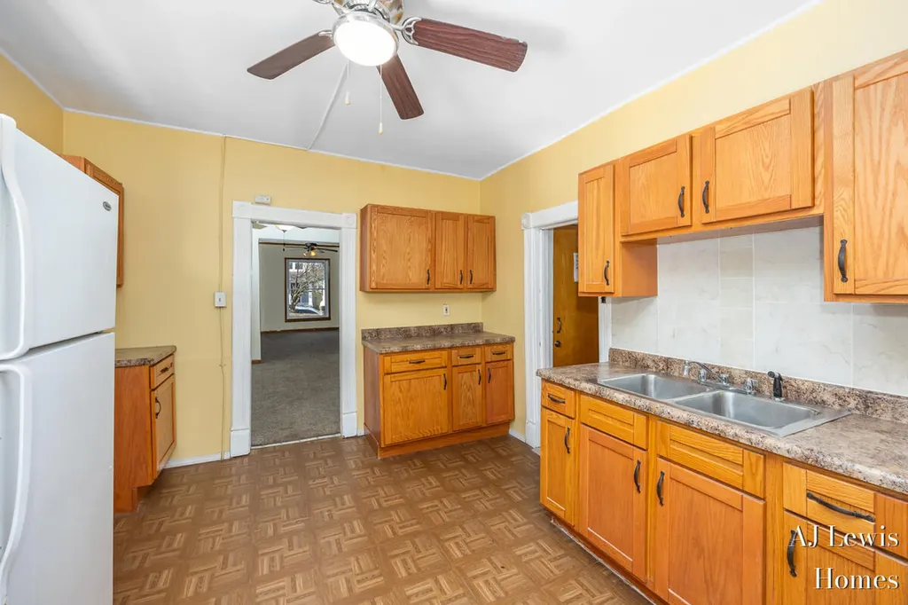 510 La Grave Avenue SE Grand Rapids City MI 49503