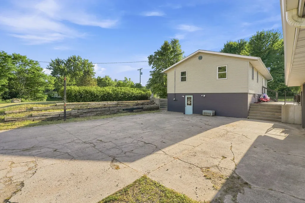 617 137th Avenue Leighton Township MI 49348