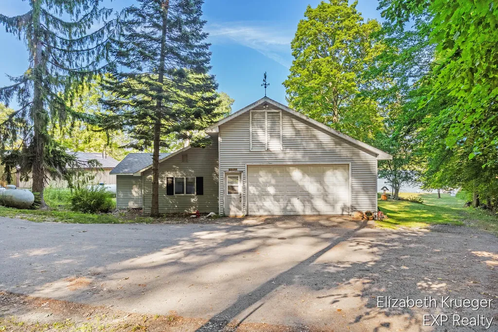 5594 Maple Street Garfield Township MI 49337
