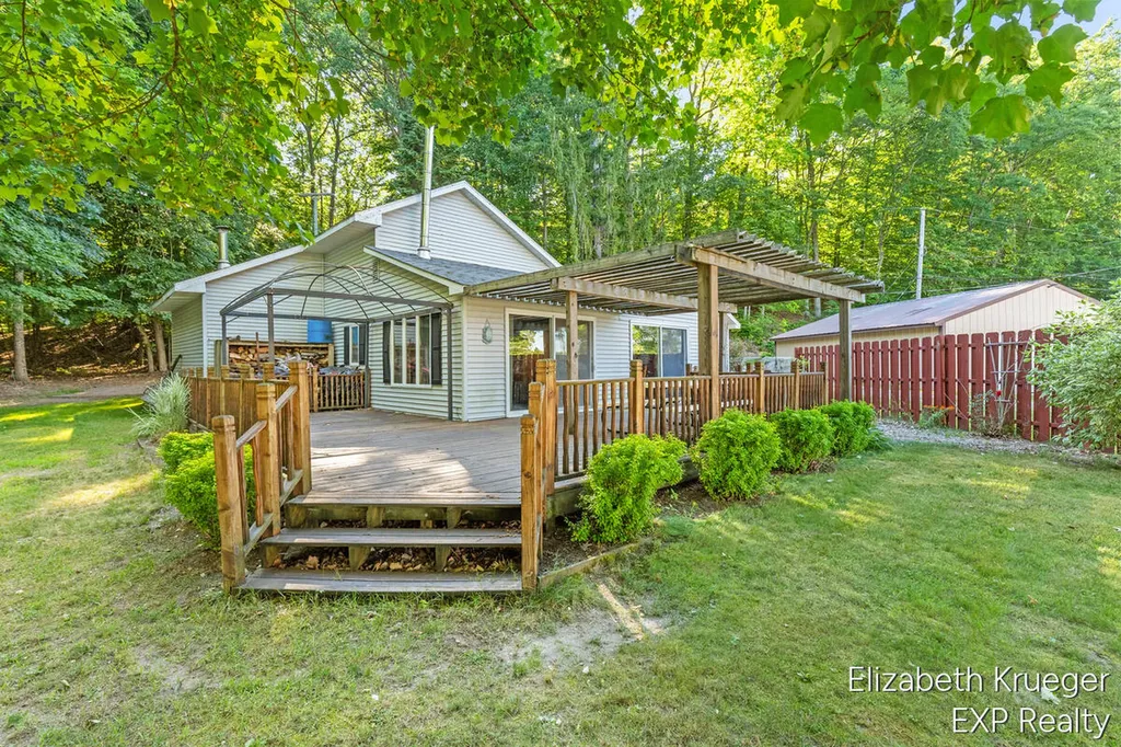 5594 Maple Street Garfield Township MI 49337