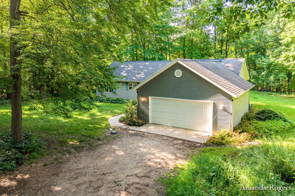 650 Parnell Avenue SE Vergennes Township MI 49331