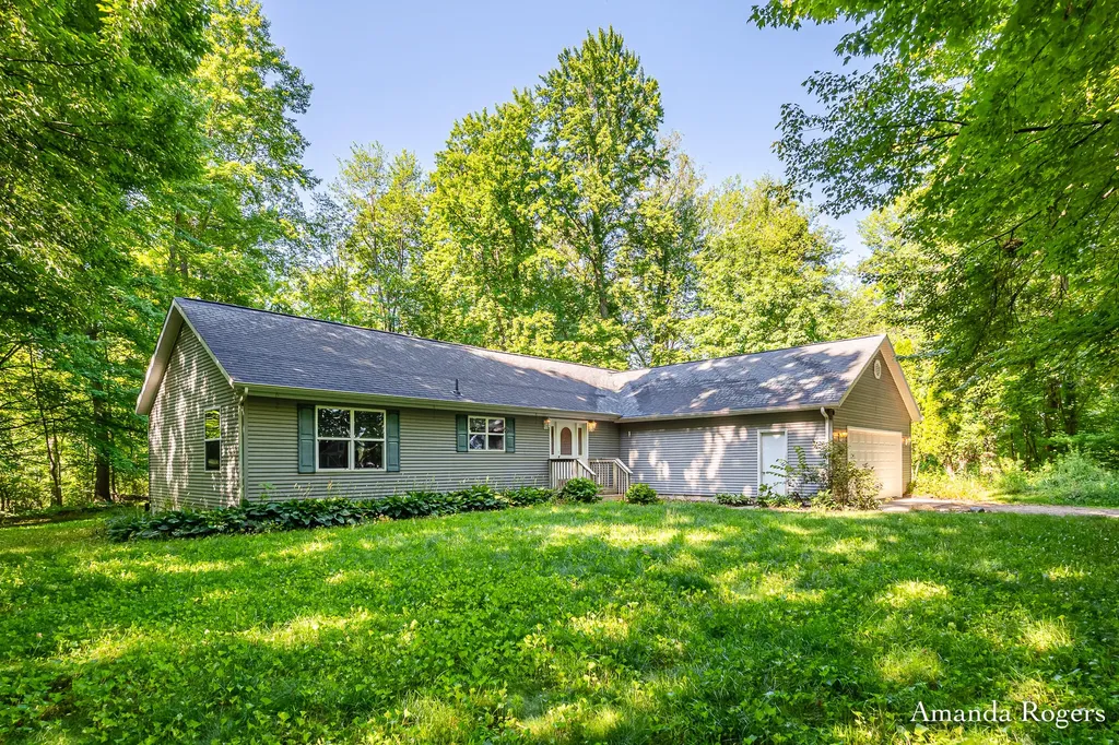 650 Parnell Avenue SE Vergennes Township MI 49331