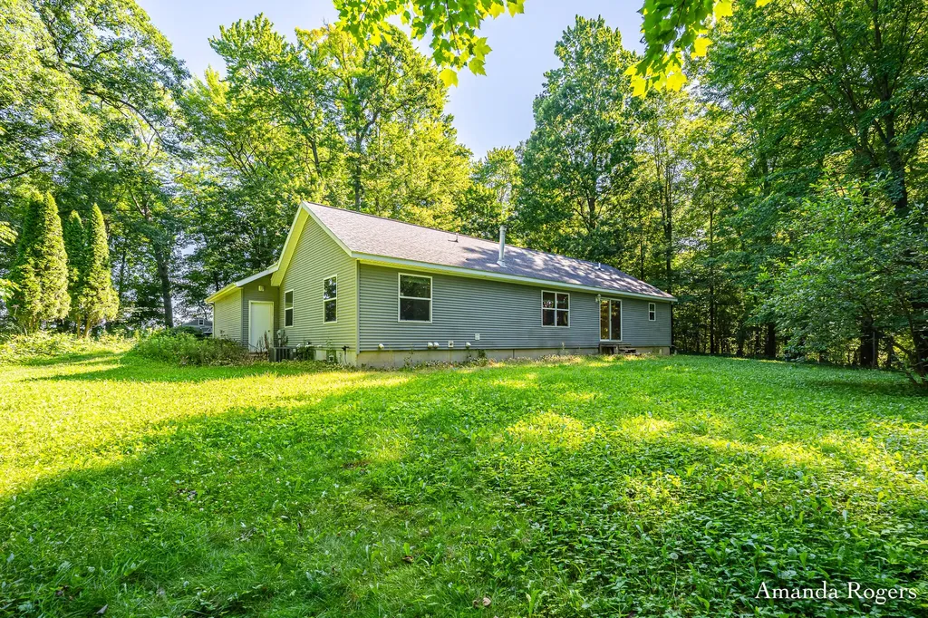 650 Parnell Avenue SE Vergennes Township MI 49331