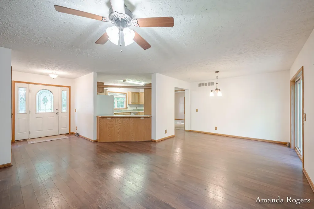 650 Parnell Avenue SE Vergennes Township MI 49331