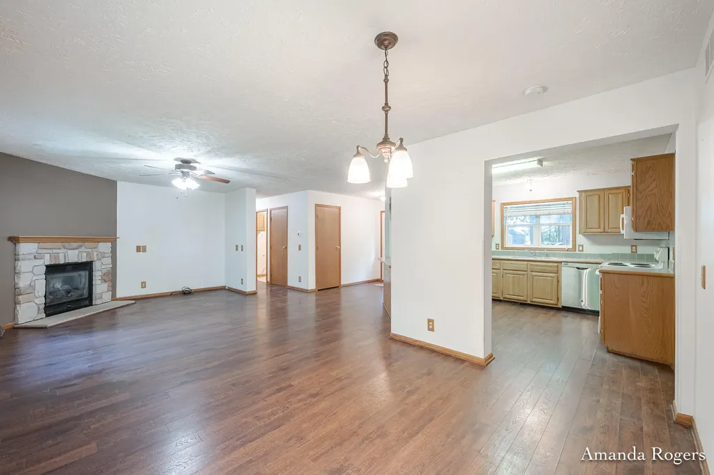 650 Parnell Avenue SE Vergennes Township MI 49331