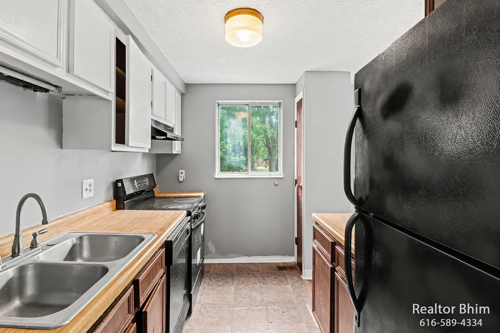 6007 Rockingham Drive Eaton Township MI 48911