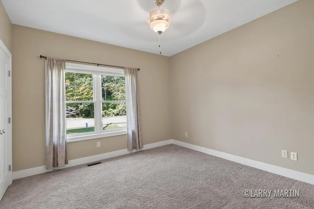 5982 Canal Avenue SW Wyoming City MI 49418