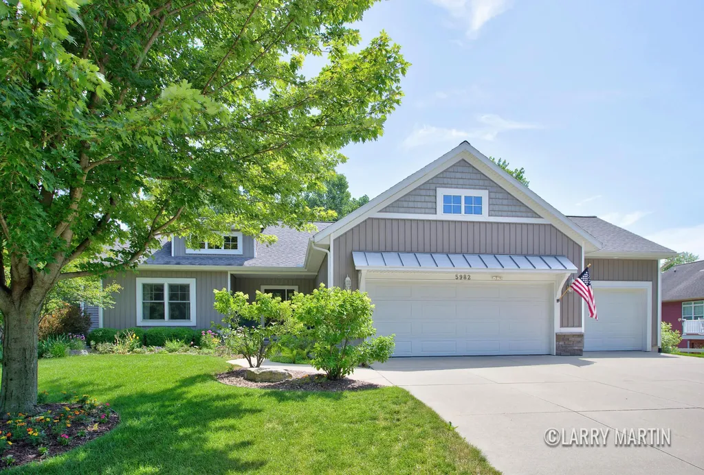 5982 Canal Avenue SW Wyoming City MI 49418