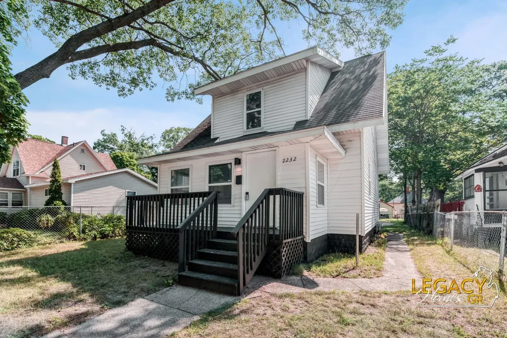 2232 5th Street Muskegon Heights City MI 49444