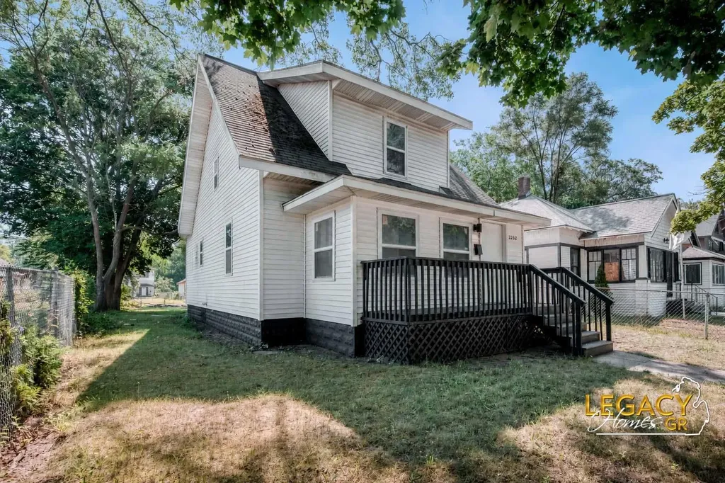 2232 5th Street Muskegon Heights City MI 49444