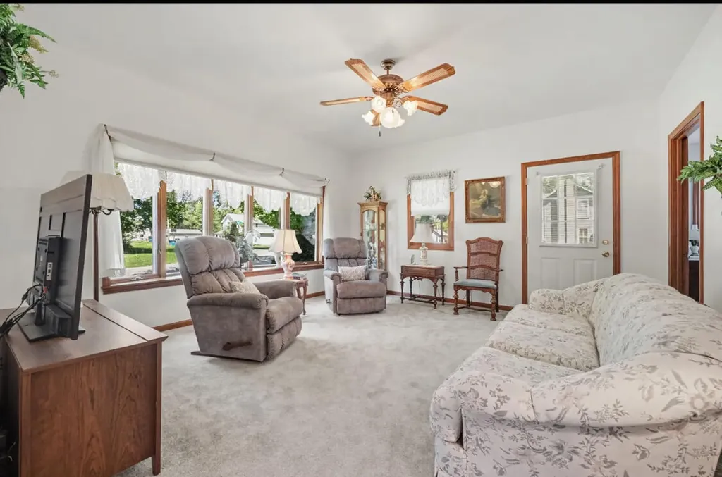 402 Smith Street Evergreen Township MI 48884