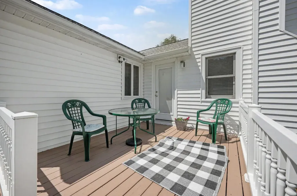 402 Smith Street Evergreen Township MI 48884
