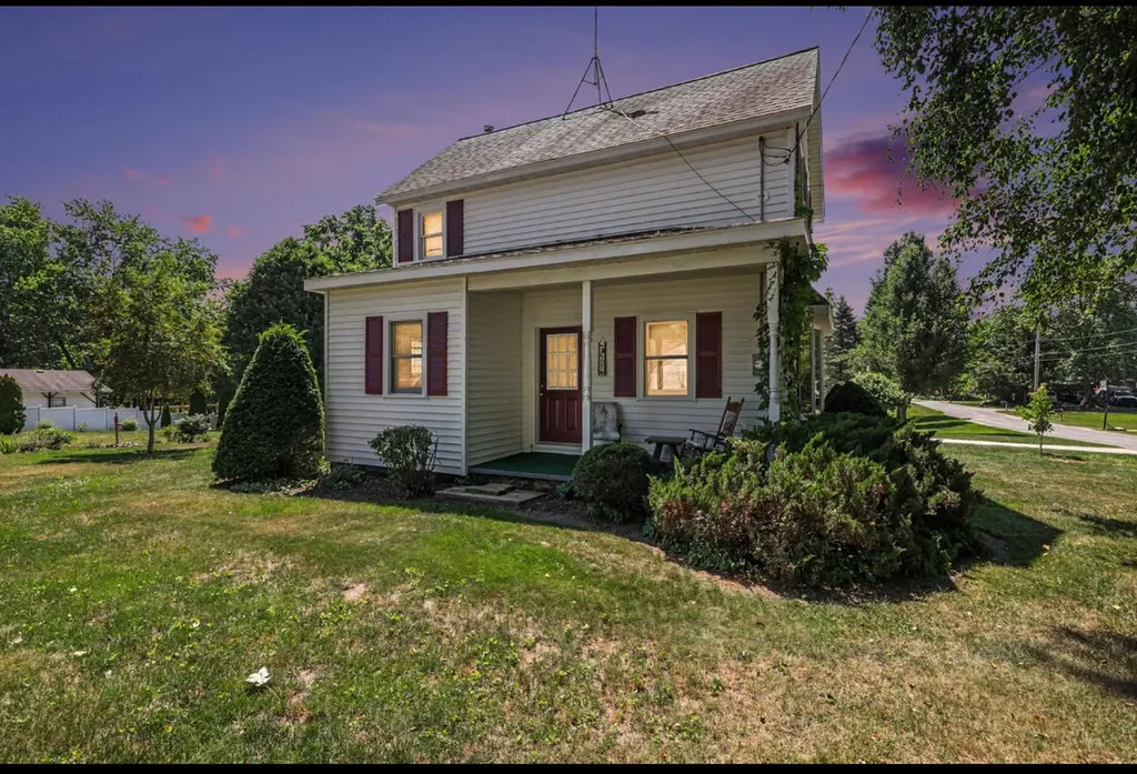402 Smith Street Evergreen Township MI 48884