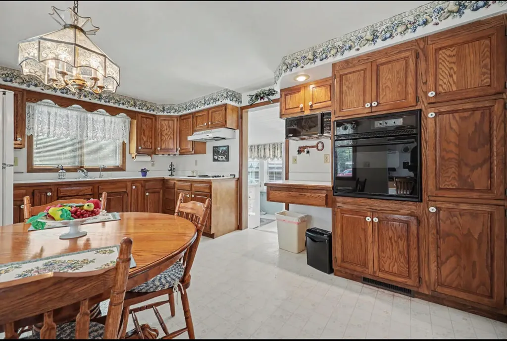 402 Smith Street Evergreen Township MI 48884