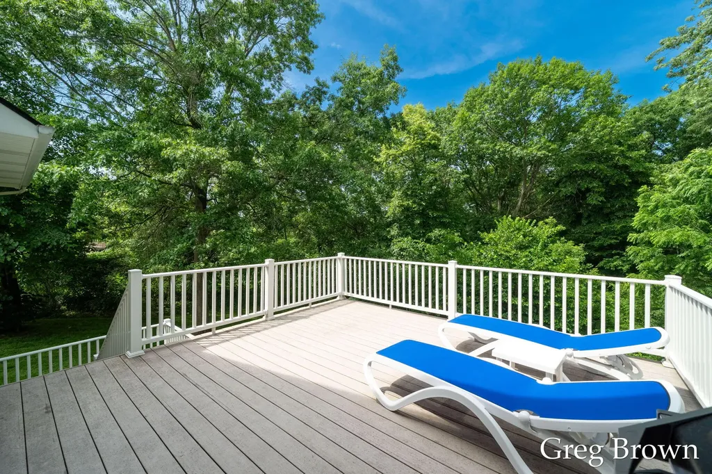 1995 Knollpoint Drive NE Ada Township MI 49301