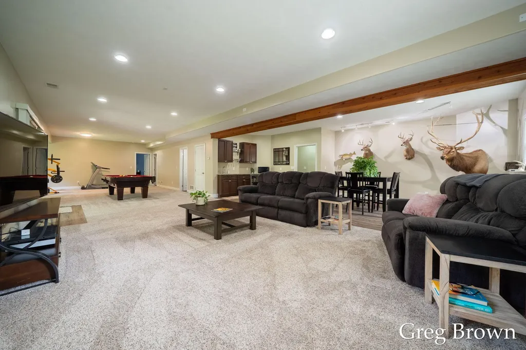 1995 Knollpoint Drive NE Ada Township MI 49301