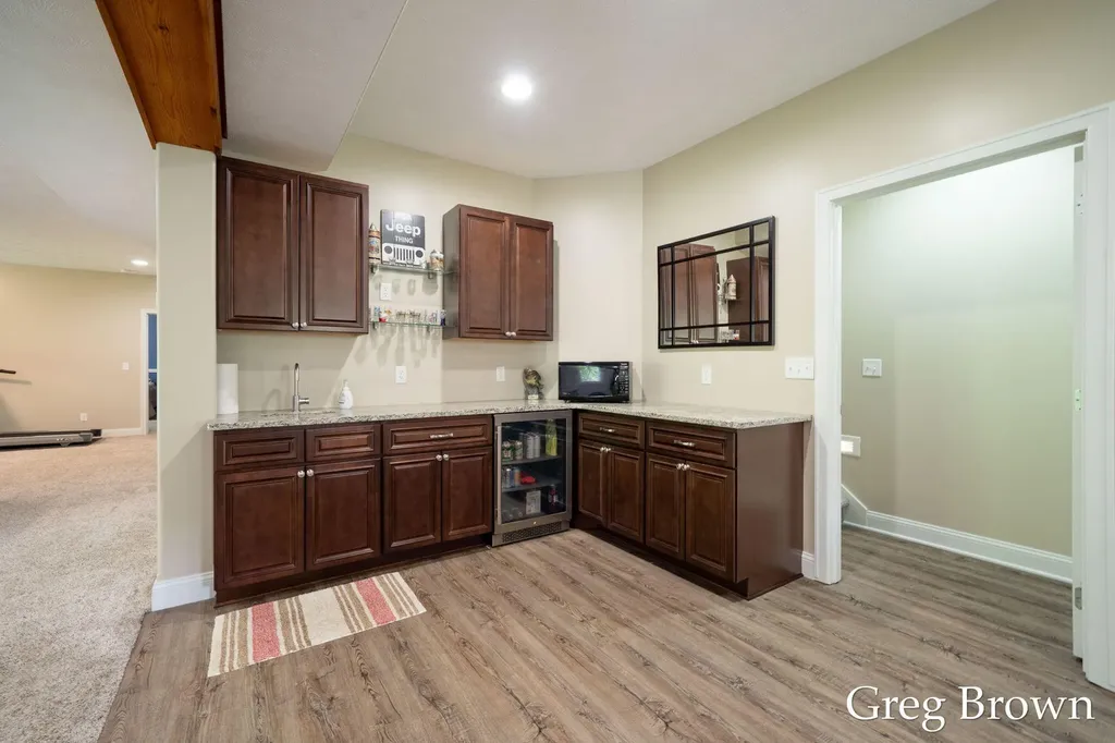 1995 Knollpoint Drive NE Ada Township MI 49301