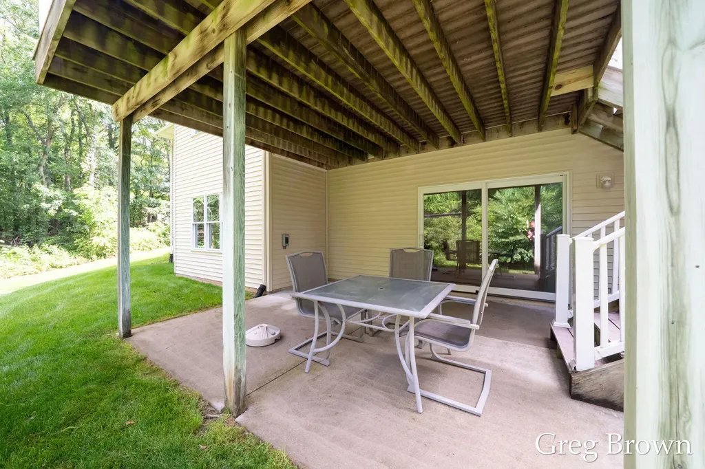 1995 Knollpoint Drive NE Ada Township MI 49301